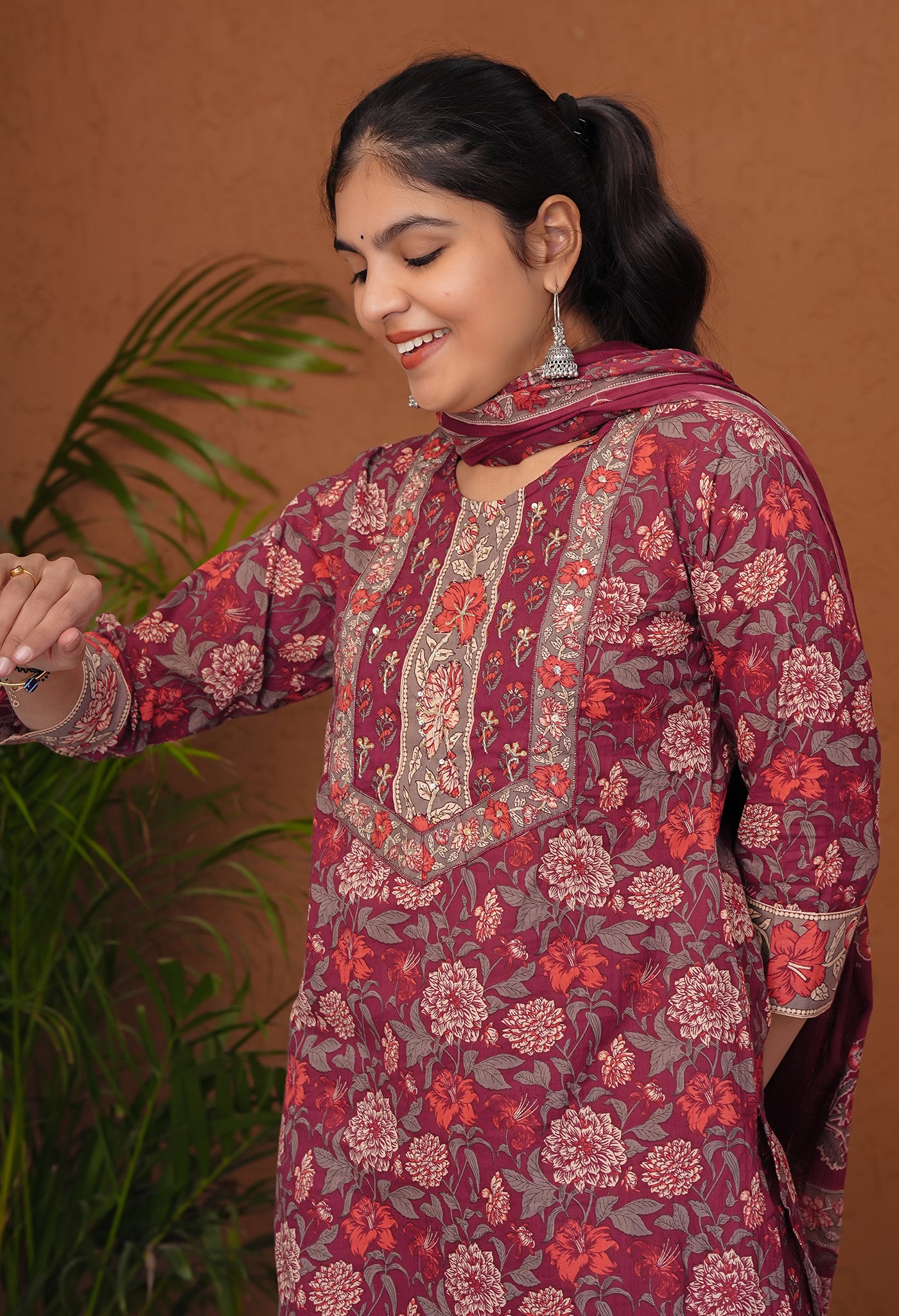 Maroon Cotton Straight Kurta Set featuring Floral Print Detailing