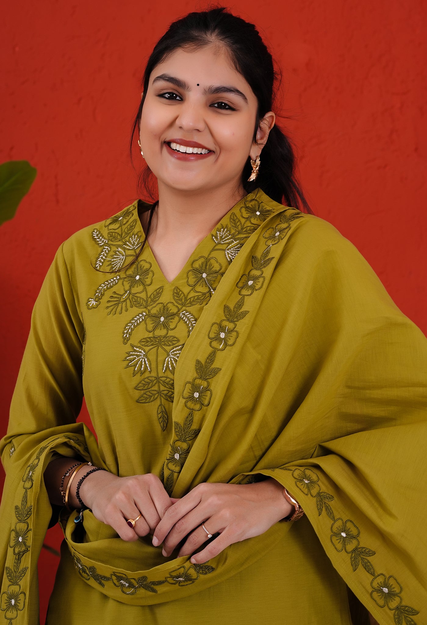 Green Soft Cotton Suit Set featuring Delicate Floral Embroidery